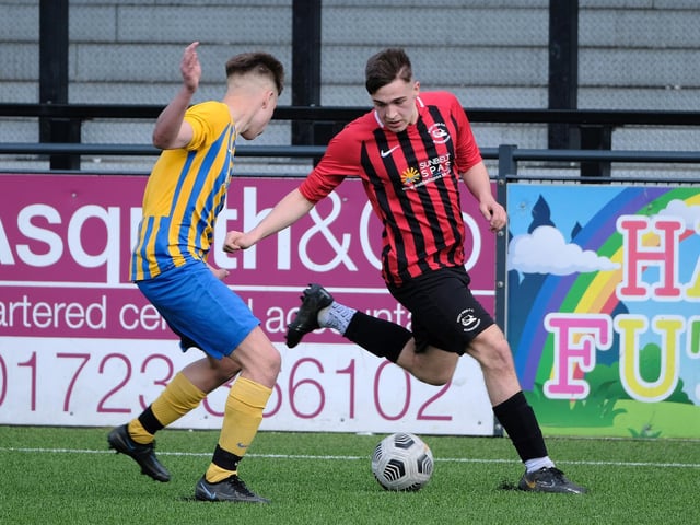 West Pier Reserves on the ball