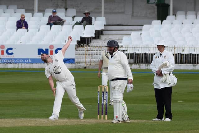 Dan Robson bowls for Scarborough 2nds in the win against Brandesburton
Photo by Simon Dobson