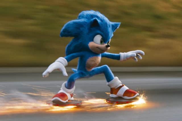 When the manic Dr Robotnik returns to Earth with a new ally, Knuckles the Echidna, Sonic and his new friend Tails is all that stands in their way