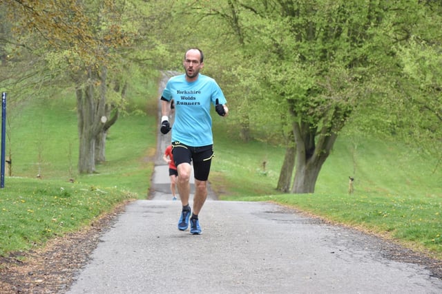 A Yorkshire Wolds Runner digs deep