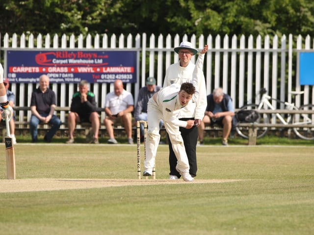 Bridlington CC in bowling action