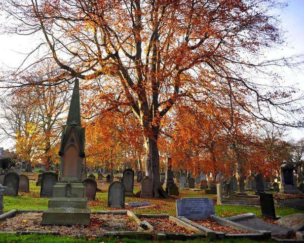 Scarborough residents are invited to take part in free guided tours of the war graves at Dean Road Cemetery on Saturday May 21.