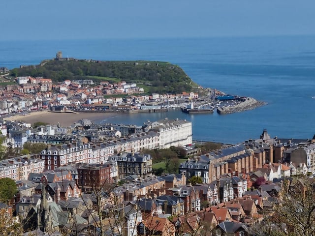 Sunny landscape of Scarborough Bay.