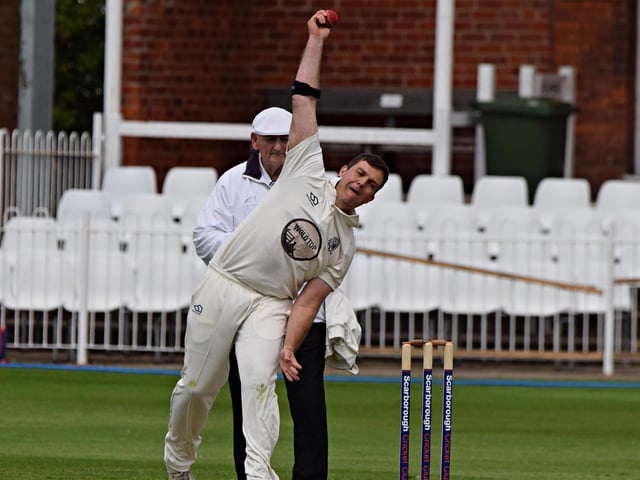 Linden Gray bowling for Scarborough CC