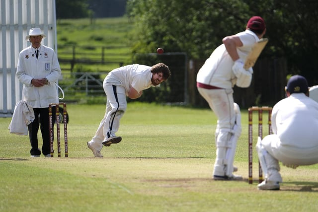 Chris Knight in bowling action for Mulgrave CC at Staxton CC