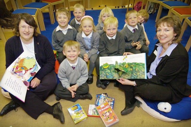 A group of pupils from Northstead School visit Scarborough Library for a story session.