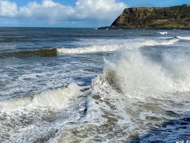 Rolling waves at North Bay.