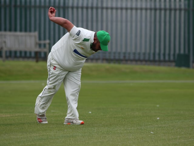 Bridlington CC 2nds in the field