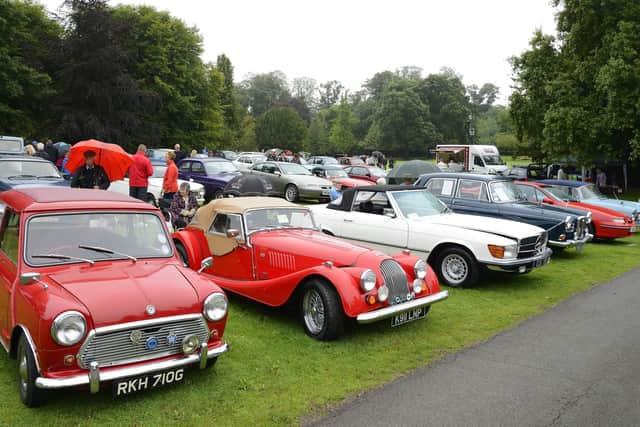 The classic car event usually assembles over 400 historic vehicles in East Park, Hull, from 9am onwards and departs at 11am, travelling along the A165 road to Sewerby Fields.