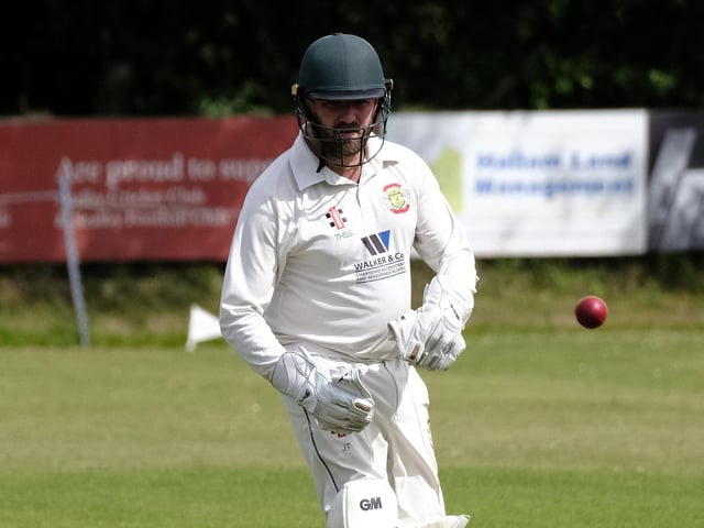Folkton & Flixton 2nds keeper Jamie Thistleton