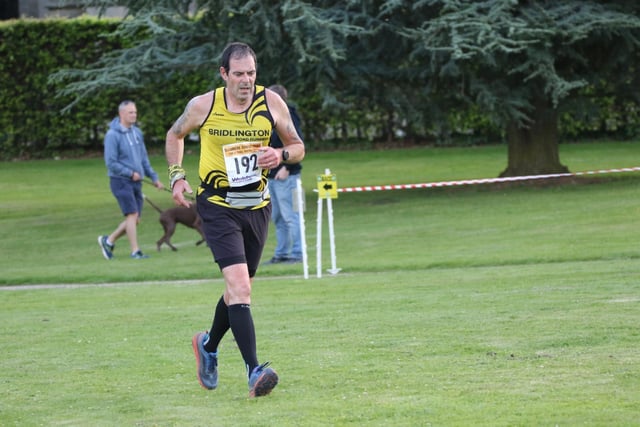 Stu Gent at the Sledmere Sunset Trail 10k race