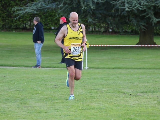 Martin Hutchinson in action at Sledmere