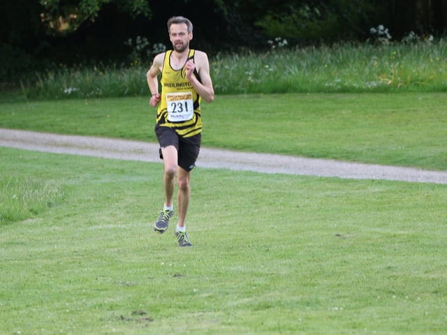 Action from the Sledmere Sunset Trail 10k race
