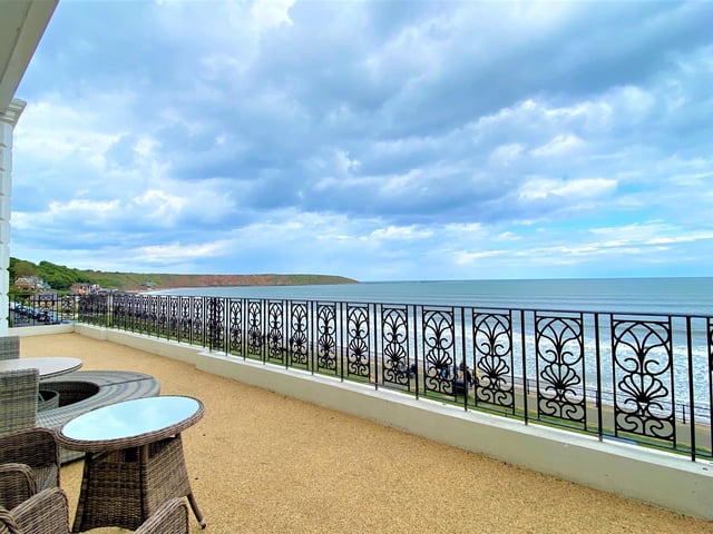 A fantastic location above Filey’s award-winning beach.
