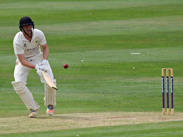 Ben Rowe added 32 for Scarborough CC 2nds