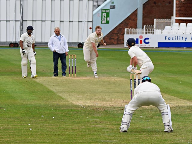 Action from Scarborough CC 2nds v South Holderness CC
