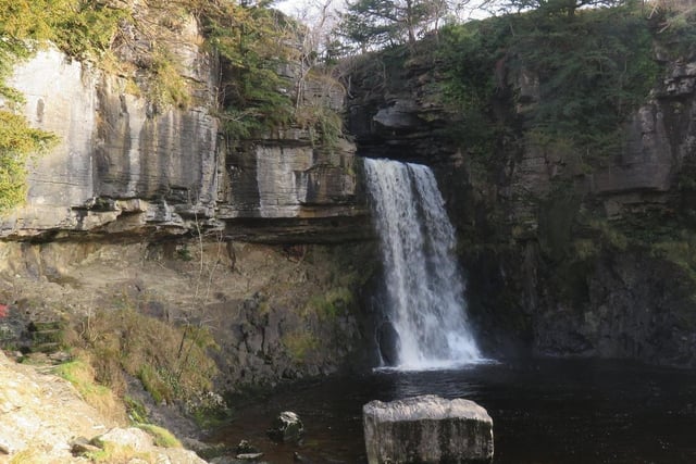 The trail follows a well-defined footpath that runs as close to the edge of the two rivers as possible to provide spectacular views of the waterfalls.
The 4.3 mile trek passes several of the dale’s most impressive waterfalls. Entrance fee is payable.