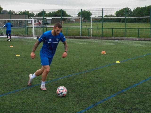 Marcus Giles pushes on at training