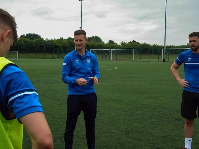 Blues joint-manager Lee Bullock passes on his instructions
