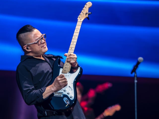 Fabulous guitar solos wowed the crowd.