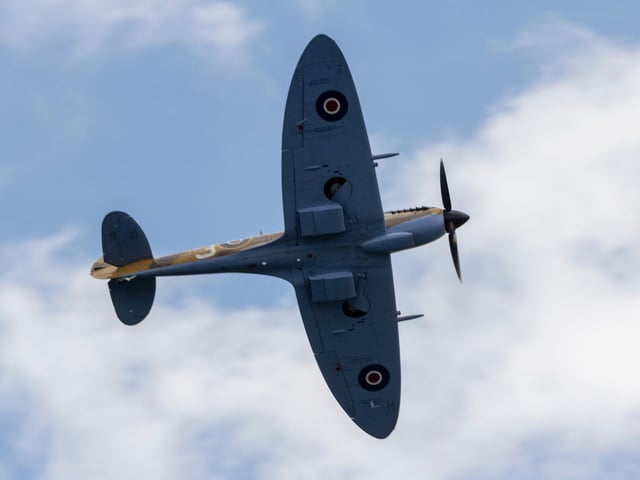 The spitfire in flight