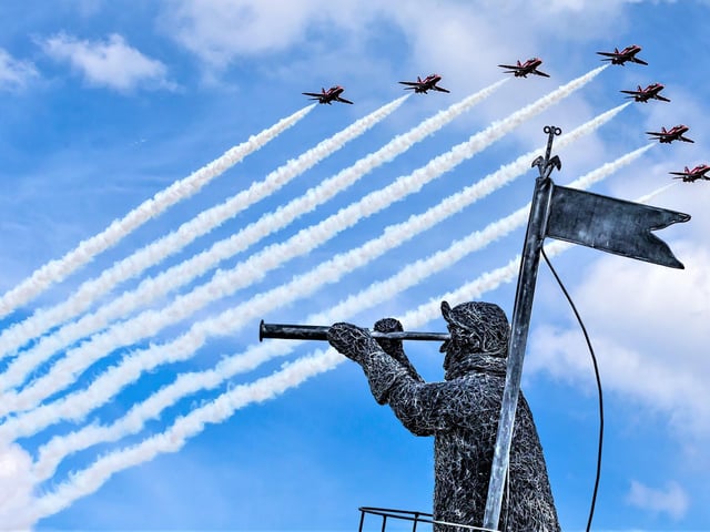 "I spy the Red Arrows!"