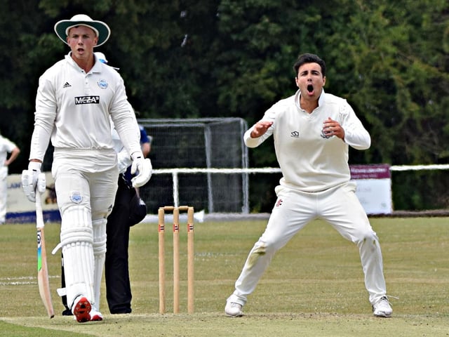 Scarborough's Ben Elvidge so close to grabbing a wicket