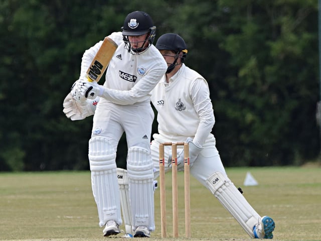Beverley left-hander J Dale made 36