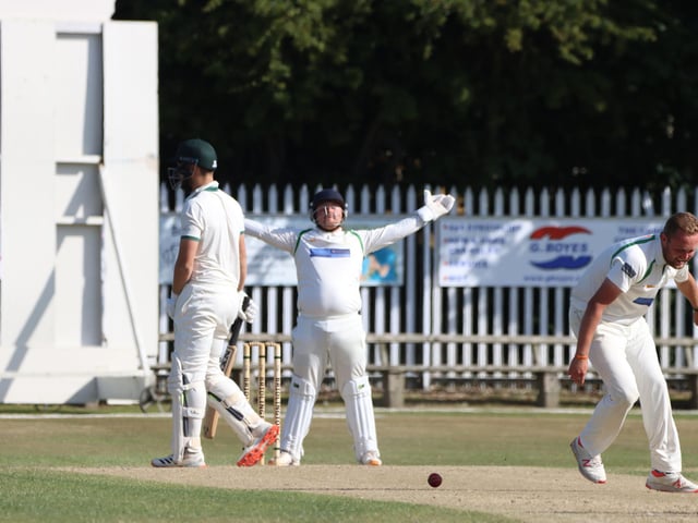Bridlington CC keeper Sam Wragg appeals v Malton & Old Malton CC