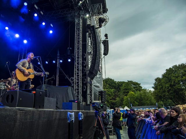 James Morrison opened the show