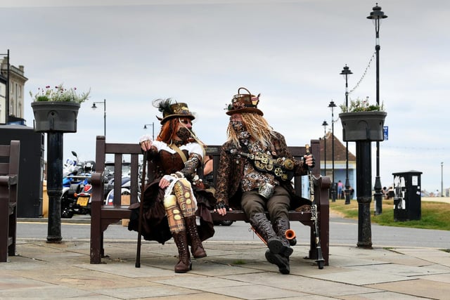 Thank you for flicking through our gallery of the Whitby Steampunk Weekend. All photographs were taken by Simon Hulme.
