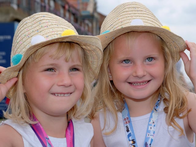 Sophia and Ava have a great day