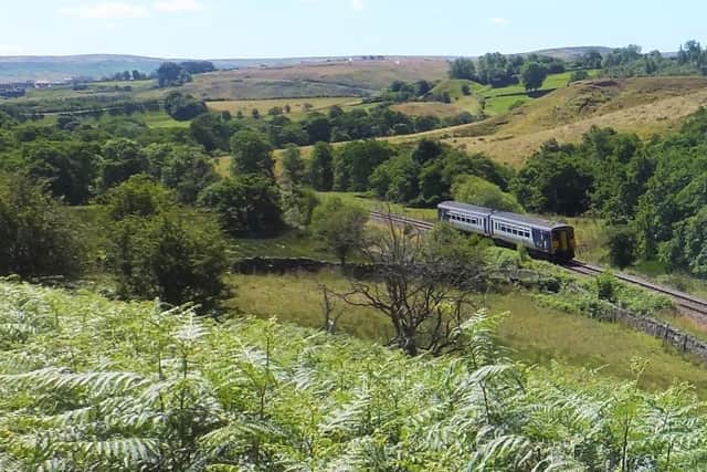 Esk Valley train leaving Castleton.