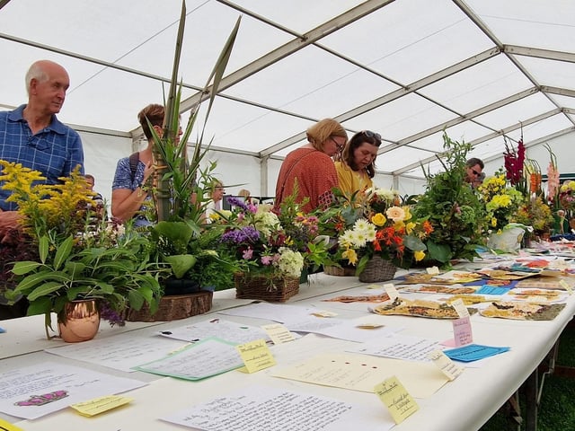 Writing entries combined with a floral backdrop