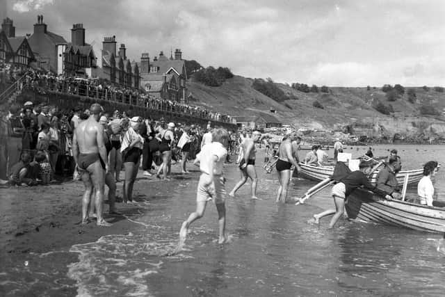 Whitby swim in the 1960s - Pic: John Tindale of the Sandsend