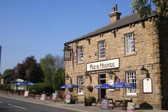 The Fox & Hounds is one of the oldest public houses in the Newmillerdam and Sandal area of Wakefield.
It has a large beer garden, situated in one of the nicest areas of Wakefield, surrounded by woods and lake, providing opportunities for all the family to enjoy days out.