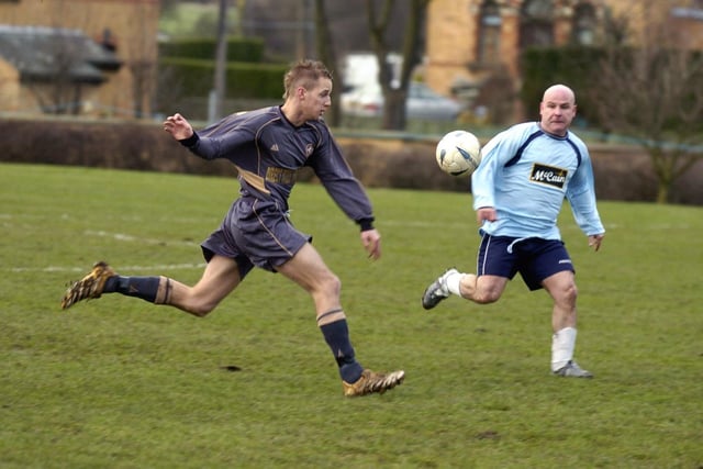 Do you recognise any footballers in this photo?