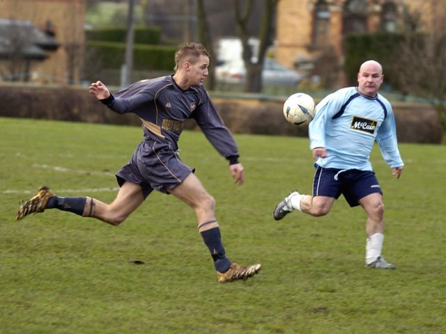 Do you recognise any footballers in this photo?