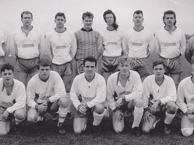 Do you recognise any footballers in this photo?