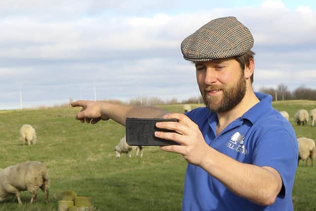 More farmers are needed to talk about the countryside with school children.