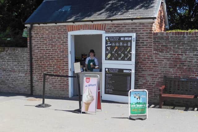 The building where the acetylene gas used to be stored (now an ice cream kiosk).