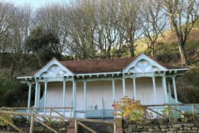 The shelter is at risk of collapsing, councillors were told.