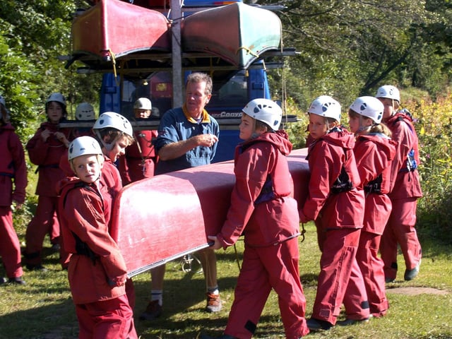 Lealholm School have a day of fun on the Esk with East Barnby outdoor education centre.