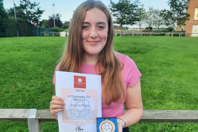 Jessica Poole with her Dance award.