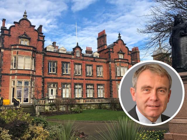 Scarborough and Whitby's MP, Robert Goodwill, has backed plans to form a town council once the borough council is replaced.