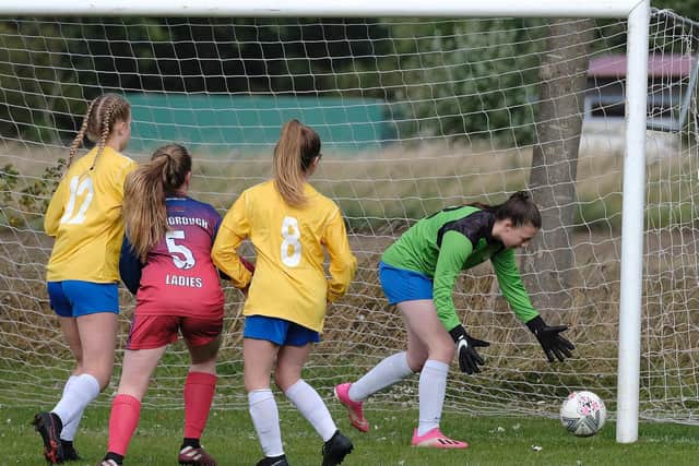 Scarborough Ladies Under-15s v Shiptonthorpe United

Photos by Richard Ponter