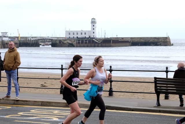 Action from the McCain Yorkshire Coast 10K

Photo by Richard Ponter