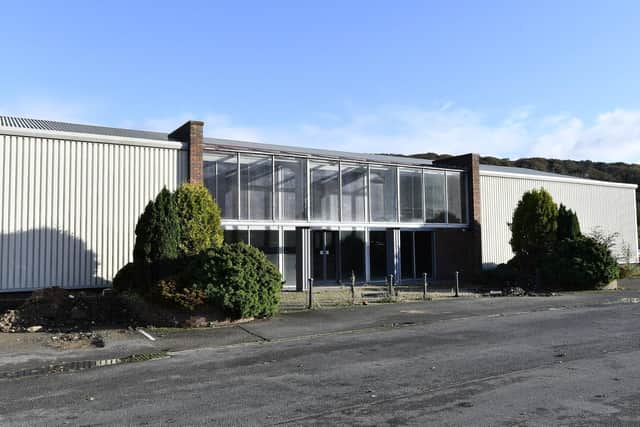 New Greggs and Starbucks drive-thrus have been proposed for the former Magnet Kitchens showroom on Seamer Road.