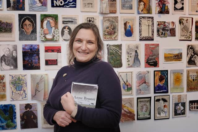 Lindsey Tyson is moving her focus to painting and will be selling her last few remaining felt gifts/ products, cards and felt pictures as well as exhibiting and selling her latest paintings.