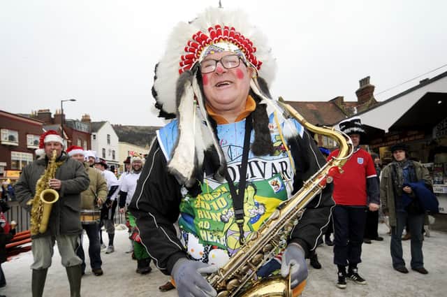 Barry Hampshire leading the Comic Band